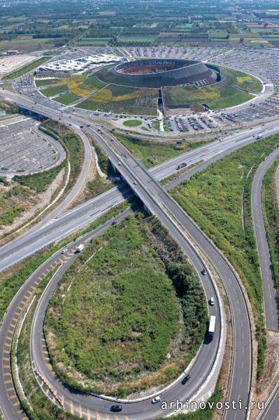 Ренцо Пьяно (Renzo Piano), многофункциональный комплекс Вулкан Буоно (Volcano Buono), Нола, Италия.