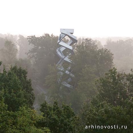 Башня для наблюдения на реке Мур. Австрия, Словения.