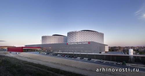 Больница Rey Juan Carlos Hospital от Rafael de La-Hoz Arquitectos. Мостолес, Испания.