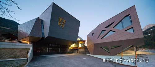 Общественный центр от Machné Architekten. Абфальтерсбах, Австрия.