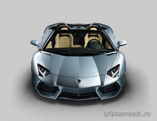 Спорткар Lamborghini Aventador LP700-4 Roadster.